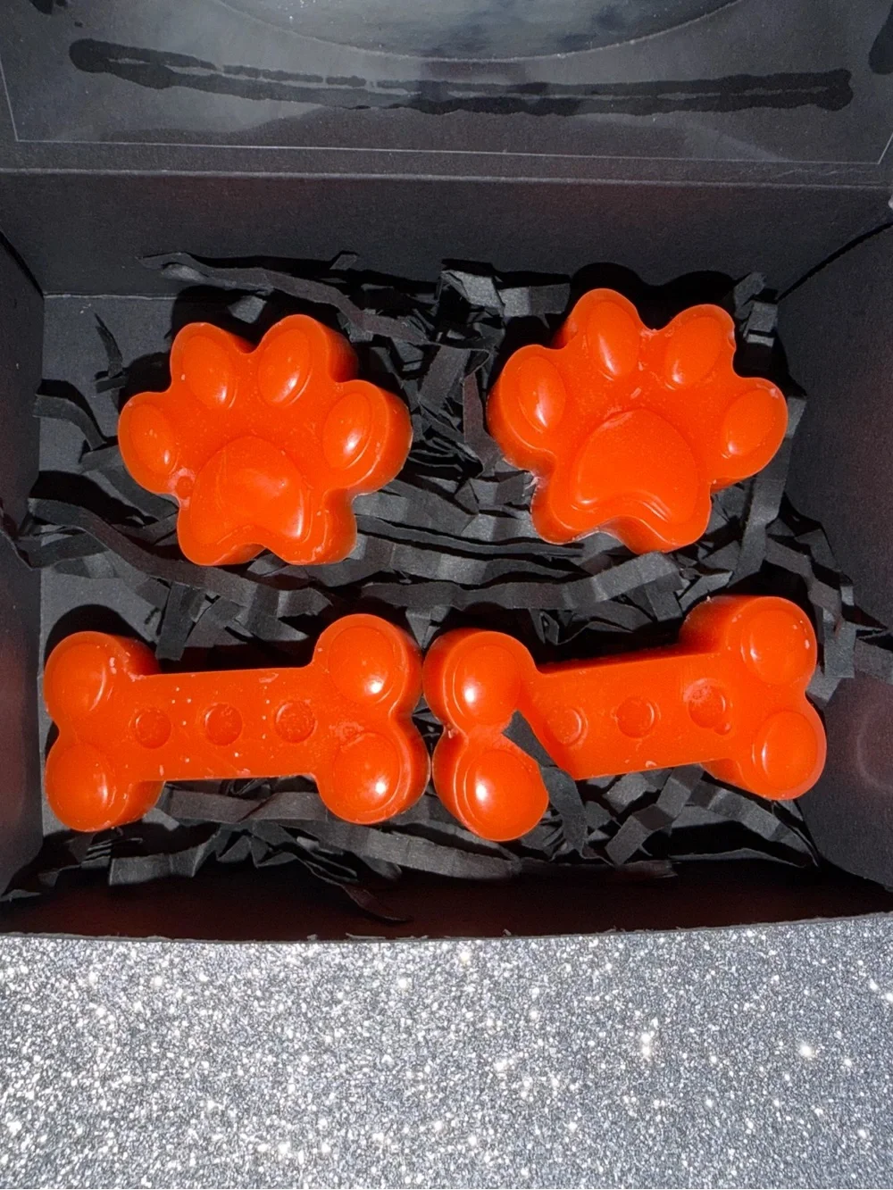 Homemade dog bone/paw waxmelts
